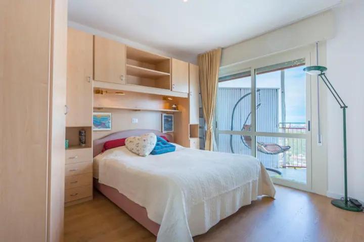 Splendido Attico, Piscina E Vista Mare Apartment ลินญาโน ซับเบียโดโร ภายนอก รูปภาพ