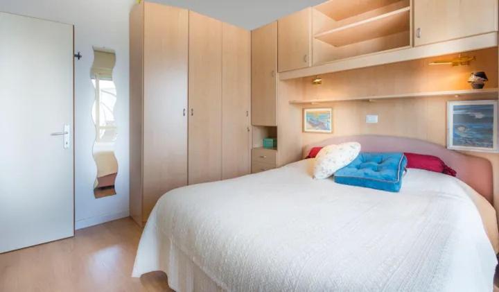 Splendido Attico, Piscina E Vista Mare Apartment ลินญาโน ซับเบียโดโร ภายนอก รูปภาพ